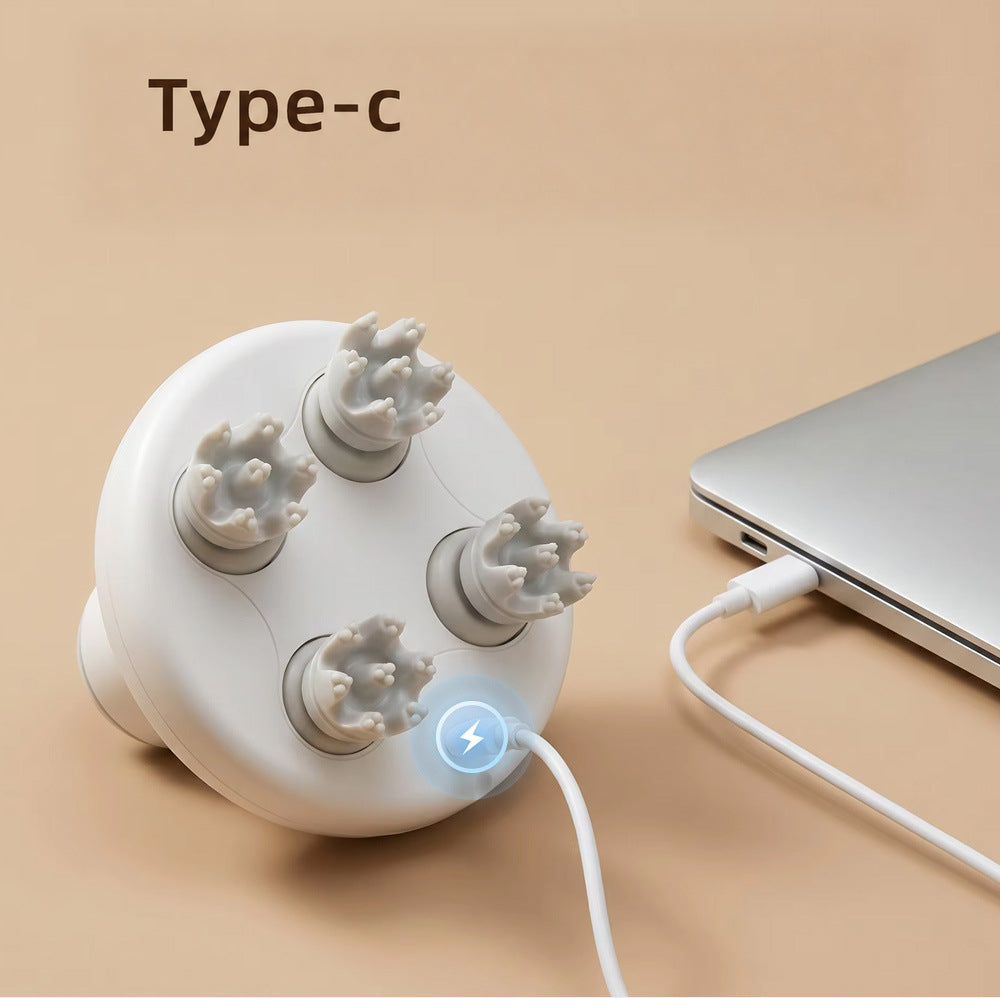 Type-Cで充電している様子